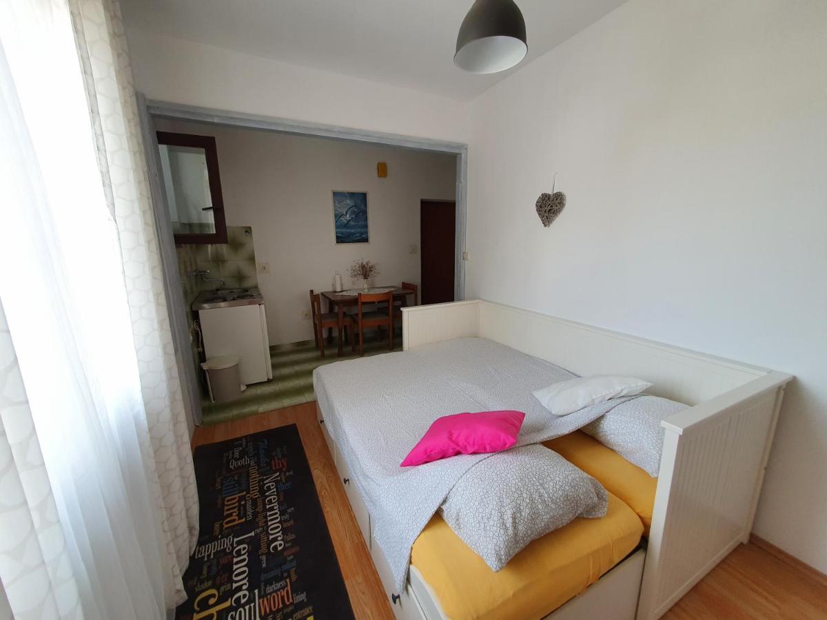 Aenona Sunny Apartment 브르시 외부 사진
