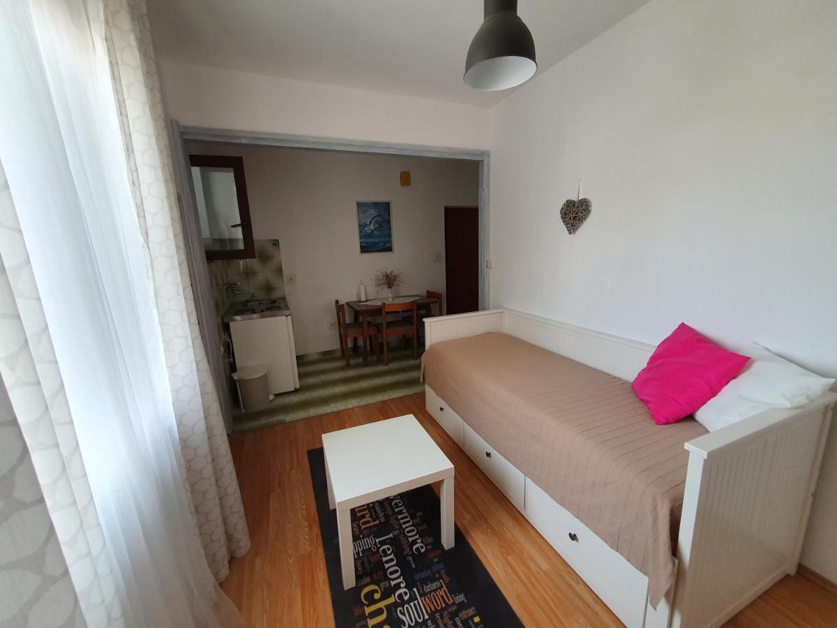Aenona Sunny Apartment 브르시 외부 사진